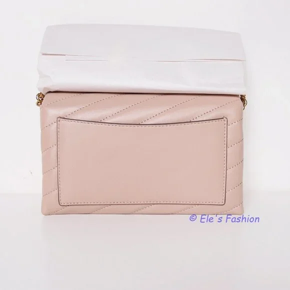 ☆☆Tory Burch☆☆ 24FW Kira Chevron Card Wallet Devon Sand Tory Burch Kira Quilted Leather Card Case in Devon Sand